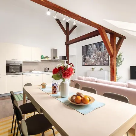 Lägenhet Days - Modern Apts - Fast Wifi - Netflix - 7 Min Wenceslas Sq Prag