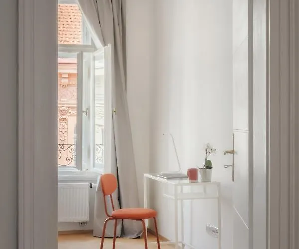 Days - Modern Just 7 Min From Wenceslas Square *