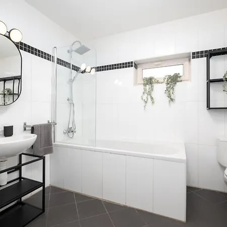 公寓 Days - Modern Apts - Fast Wifi - Netflix - 7 Min Wenceslas Sq *