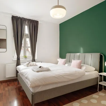 Days - Modern Apts - Fast Wifi - Netflix - 7 Min Wenceslas Sq 公寓